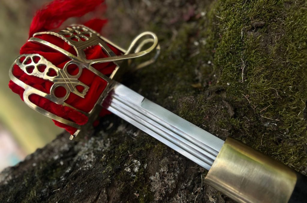 Épée large écossaise avec garde en laiton